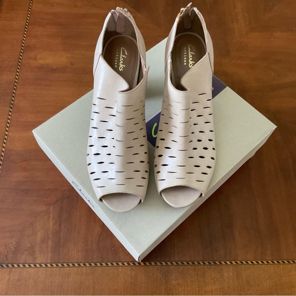 Clarks Women's Taupe Laser-Cut Peep-Toe Booties